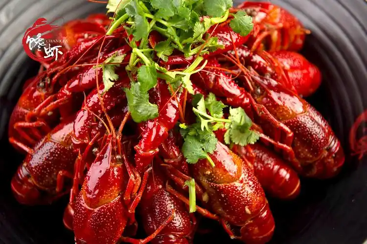 麻辣小龙虾时下非常火热,世界杯配小龙虾让小龙虾在这个夏天火了一把