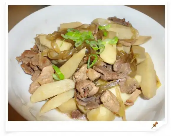 家常炖菜——芋头猪肉炖粉条