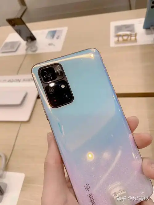 想给爸爸买款手机千元左右我是学生党是买红米note11好些还是华为畅享