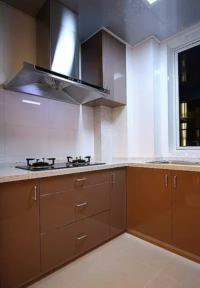 沉稳咖色系现代风格厨房橱柜设计效果图2/5