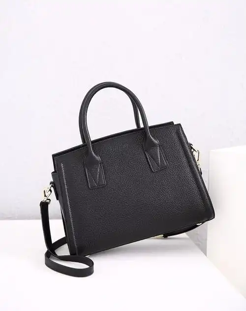 女款酒红色牛皮时尚百搭手提包