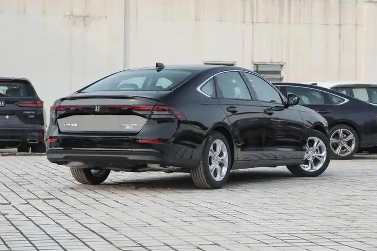 养一台雅阁260turbo一年需要多少钱?家用到底香不香?