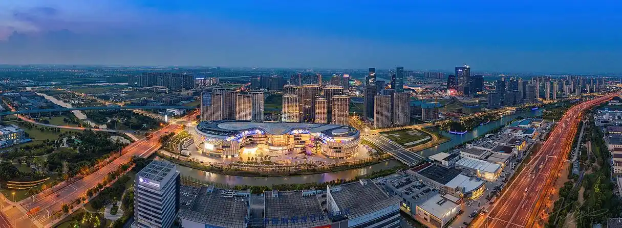 苏州市相城区高铁新城吾悦广场