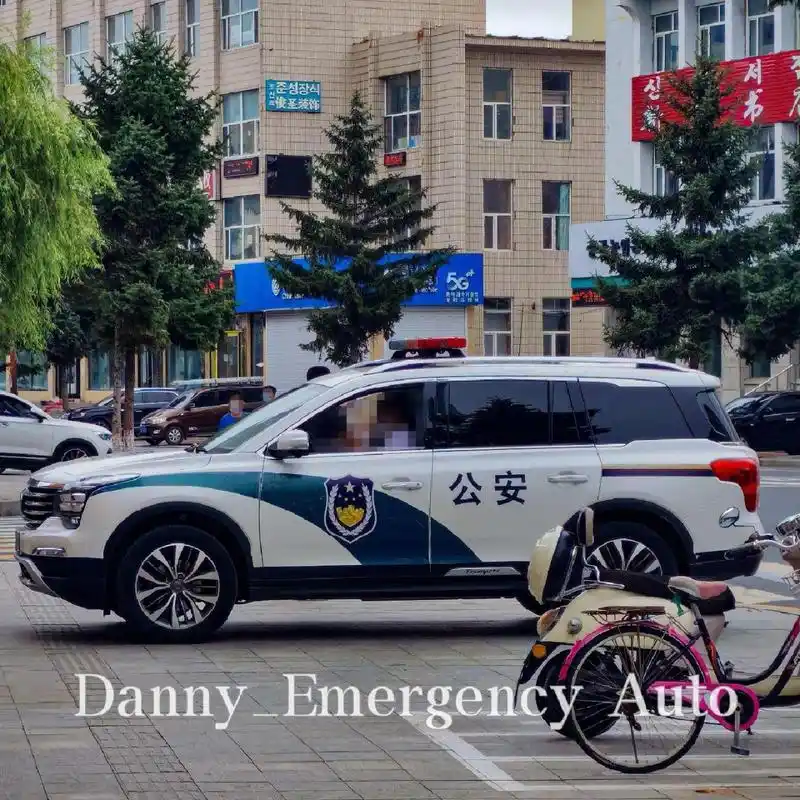 看看吉林o牌 广汽传祺gs8警车.