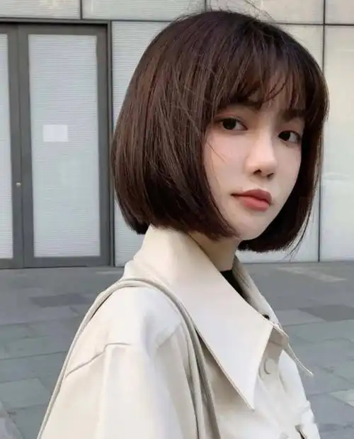 又想剪了短发还要甜美的妹子,想要减龄显年轻,一年四季都是剪短发的