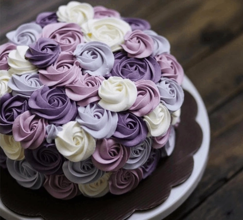 哈尔滨蛋糕培训班告诉你蛋糕裱花应该如何设计?