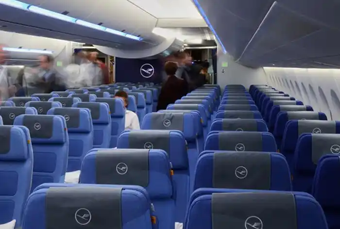 飞机内饰也能换装 汉莎航空为a350经济舱优化了室内设计