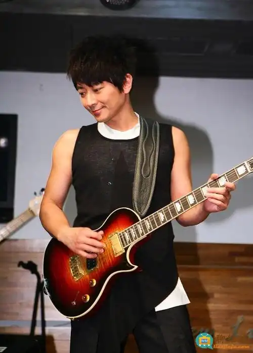 孙耀威 生活照(10745163)_明星库-聊结局