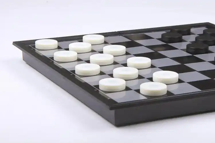 西洋跳棋 3800 64格格国际跳棋 ub厂家直销64格黑白棋 学生必备