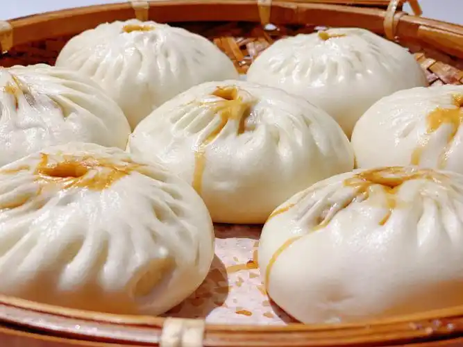 大师面点爆汁大肉包馅料饱满纯手工包制