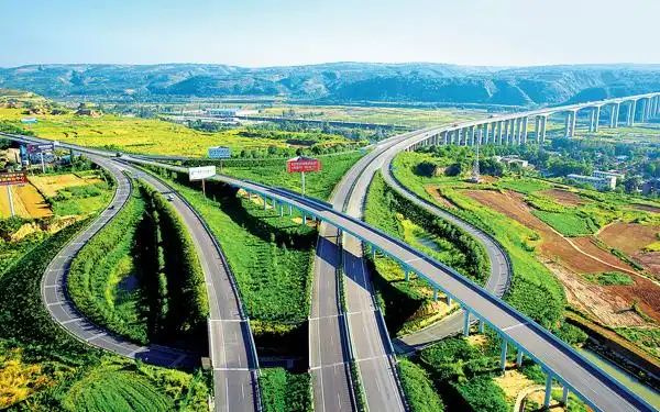 铸梦交通七十载 鹏举长空九万里 ——图说甘肃省交通公路里程碑