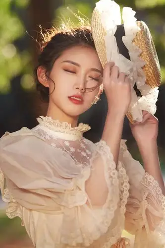 复古风十足的外景法式写真美资.