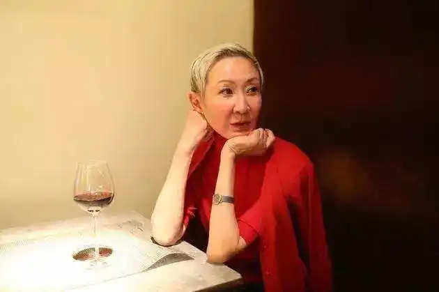 但这些好友们都非常默契地统一口径,陶敏明和施南生都表示自己不知情