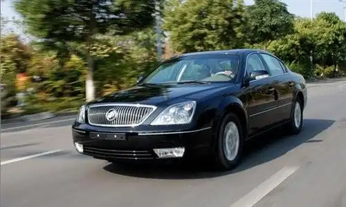 老君越在维修保养上也比同级别车型低一些,小保养(包括更换机油和机滤