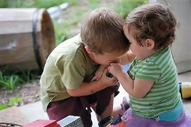 孩子为什么会咬人?