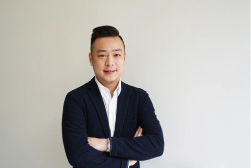 升格传媒总裁黄俊淇怀着敬畏之心做电影