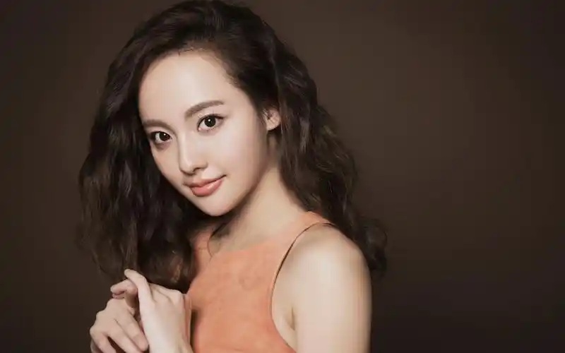 美女张嘉倪时尚魅力写真,高清图片,电脑桌面-壁纸族