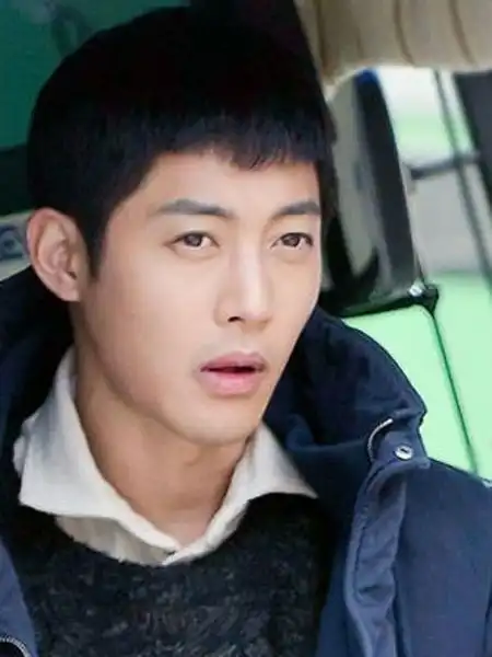 金贤重超短发演绎硬汉型男,男明星图片,发型图片