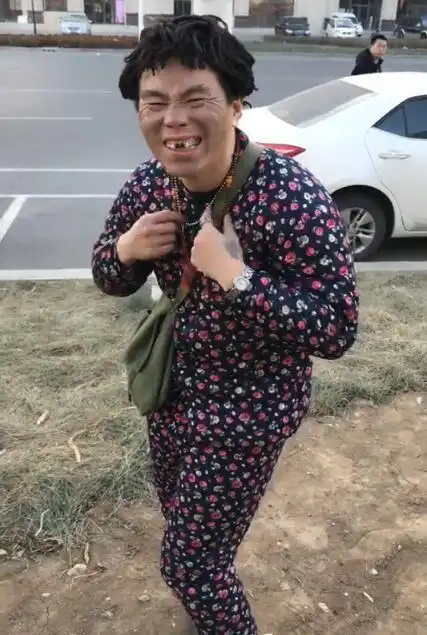 深度还原网络上的"低能粉丝"