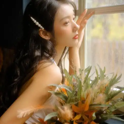 2021性感美女头像,女生头像图片-回车桌面