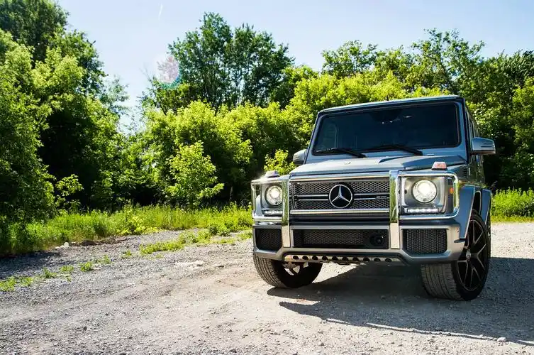 奔驰amg g65 喜欢大g的女性也挺多