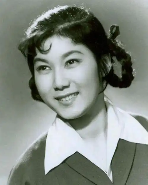 我想,大家更加在意的,是张少华对于年轻时候所做出的一些错误行为,有