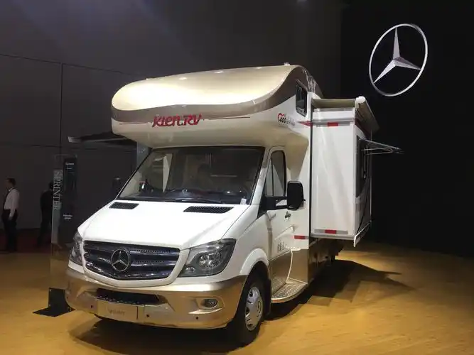 凯伦宾威奔驰进口房车_c型双拓展房车实车配置视频介绍-汽车视频-搜狐