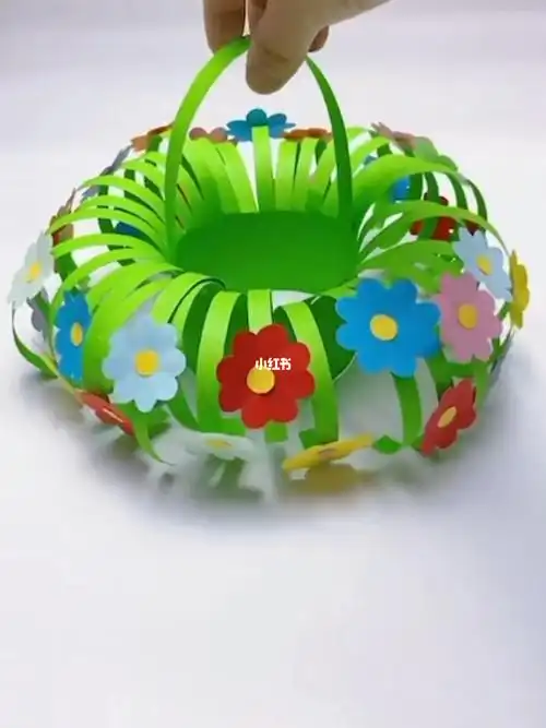 幼儿园手工把卡纸剪一剪制作美丽的花篮75
