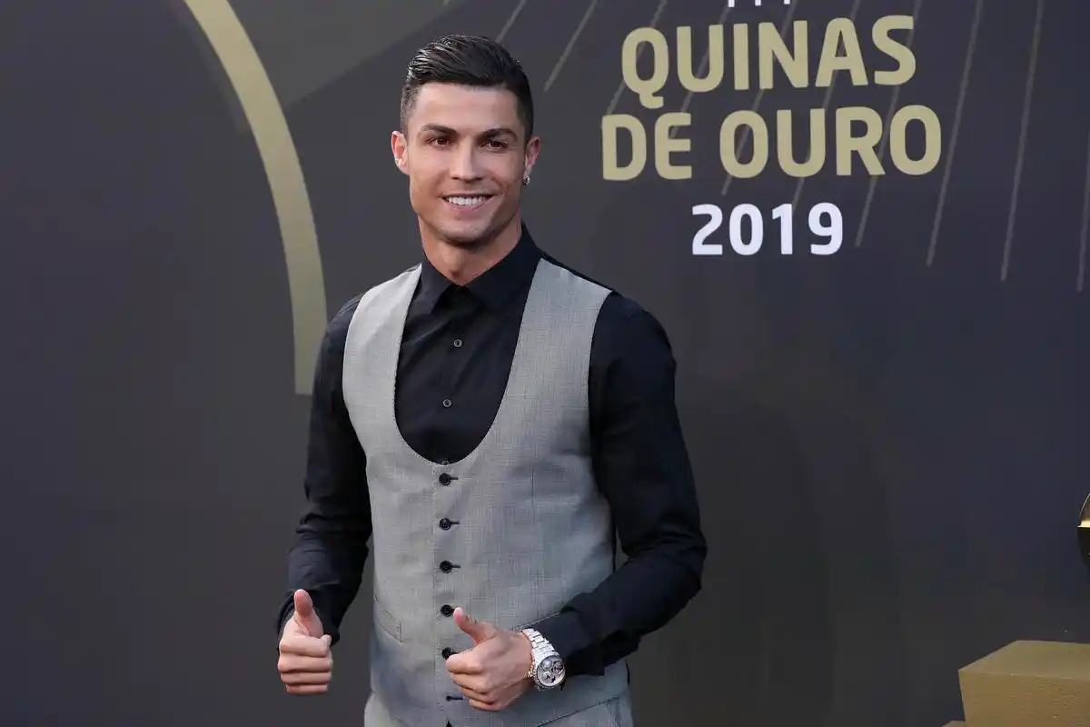 足球——c罗连续第三年当选葡萄牙足球先生