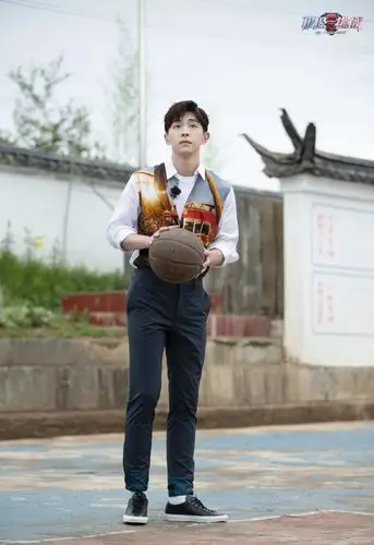 最新行程丨邓伦《极限挑战》剧照公开 英气伦总在线俘获少女心