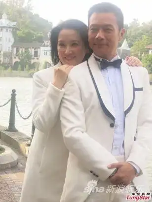 张兆辉龚慈恩内地拍剧 欲合体代言婚纱