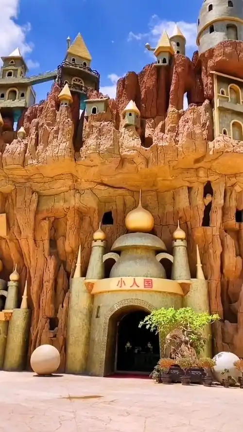 原来童话故事是真的,在云南大山发现小人国,100多个小矮人生活在这里