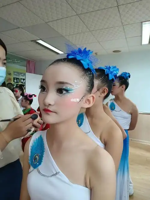 儿童舞台妆#成都化妆师  #舞台妆  #傣族舞