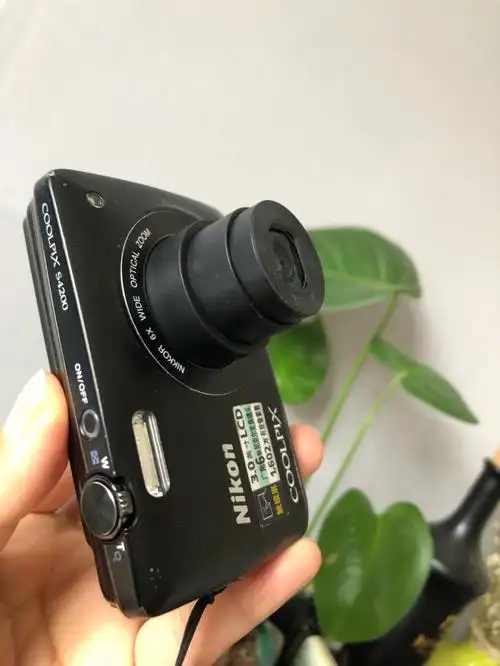 尼康s4200复古ccd卡片机尼克尔镜头小钢炮