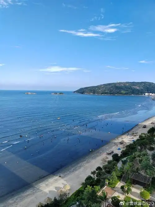 今天来了海边,惠州双月湾,浸润着海水,沐浴着海风,真的是心情愉悦.
