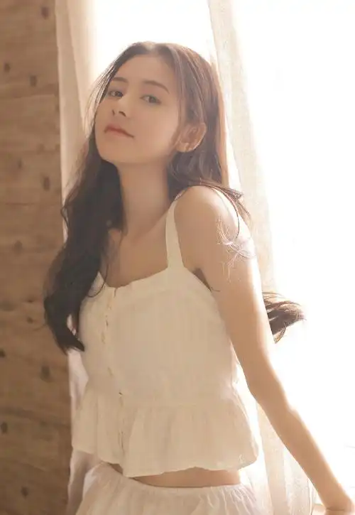 高清性感轻熟少女图片写真清凉又性感的美女图片写真