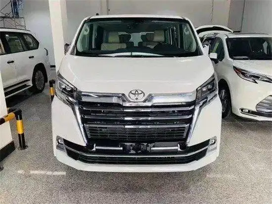 2022款丰田格拉维亚35l六座豪华商务车