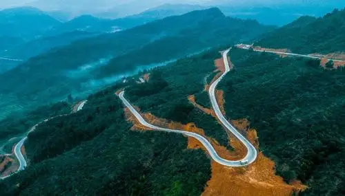 头条广西凤山三级公路通车了