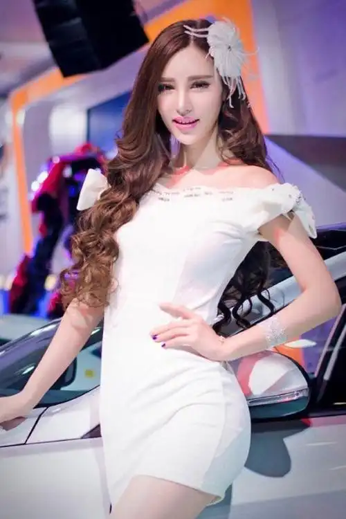 性感车模:靓丽车模豪车高清写真-小虾米
