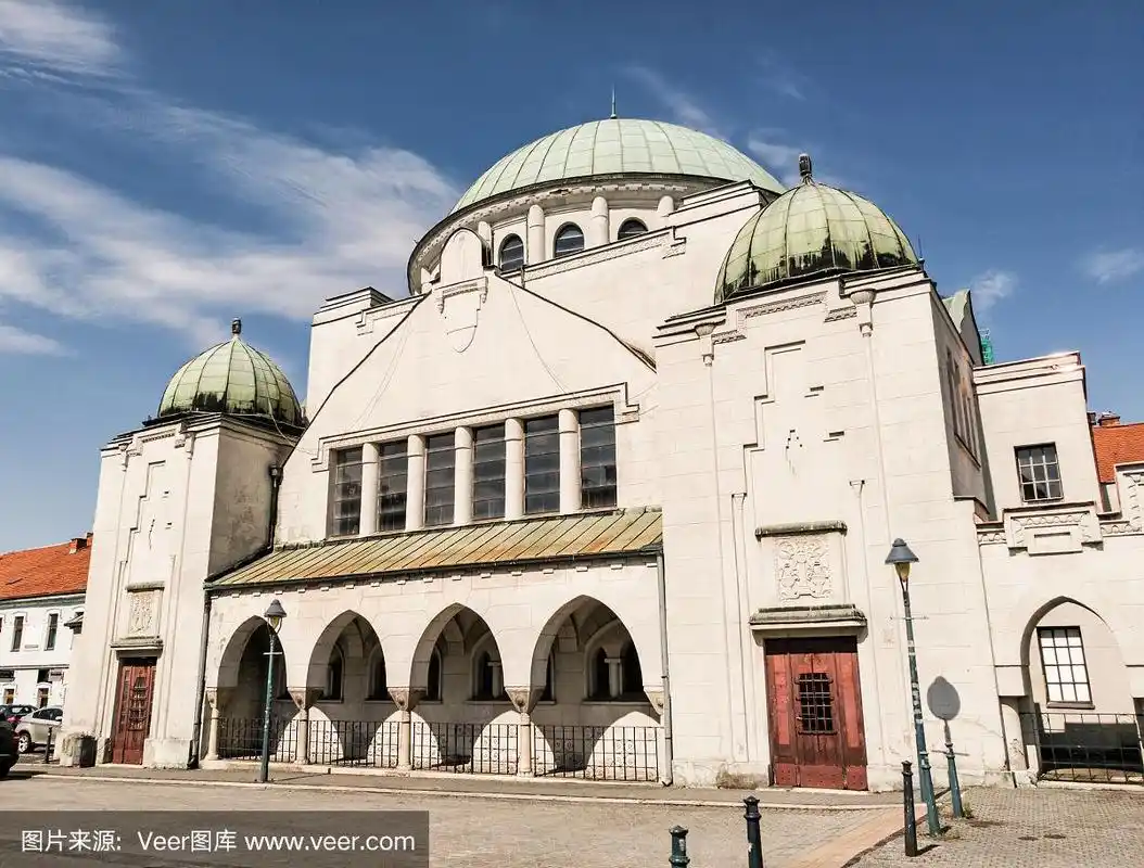 斯洛伐克特伦钦的犹太教堂,宗教建筑