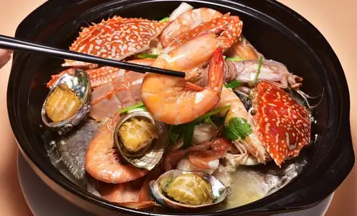 【源生食府】海鲜一品煲1份,提供免费wifi_团800北海团购网站大全