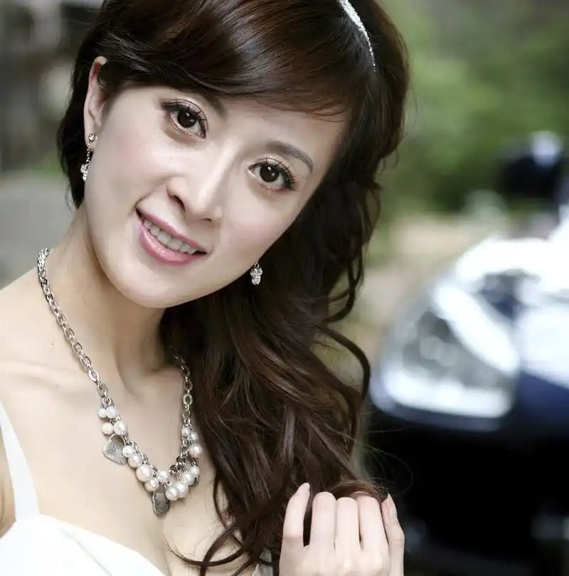 20130622 色涉爱美女之三:影视演员金巧巧