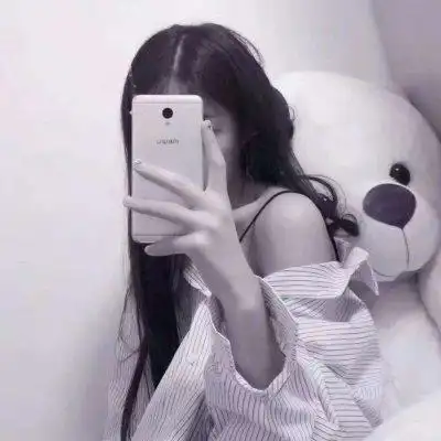 手机遮脸超酷女头 - 女生头像 - 潮人个性网