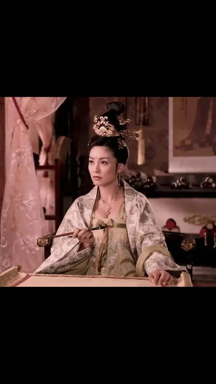 武延秀在突厥国里偷香窃玉弄惯了,他回得国来,如何肯安分?