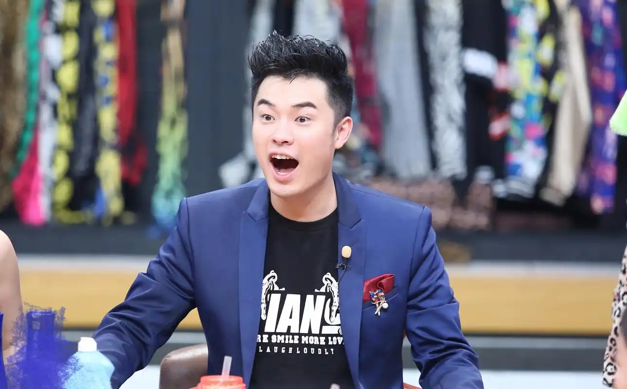 陈赫当年出轨劈腿,为何能洗白,看完他的身世背景就不奇怪了