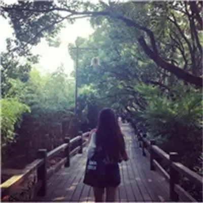 头像图片大全唯美女背影长发飘飘仙气女生背影图片