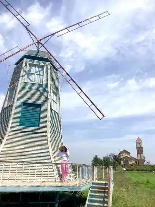 可润农庄-"农庄真的很大,还有各种的果树和野菜,桑椹.