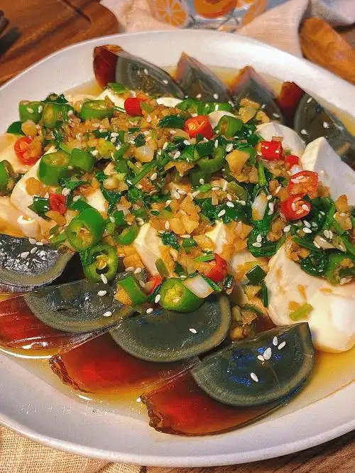 夏日凉菜|皮蛋拌豆腐🌶️太好吃了根本吃不腻