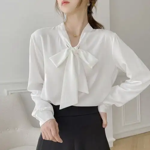 女士长袖白色衬衣蝴蝶结