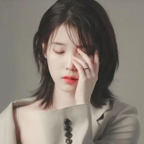 iu李知恩头像__财经头条